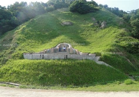 風水墓地|墓地風水:墓地含義,重要性,十九貴訣,墓相,介紹,選擇,注。